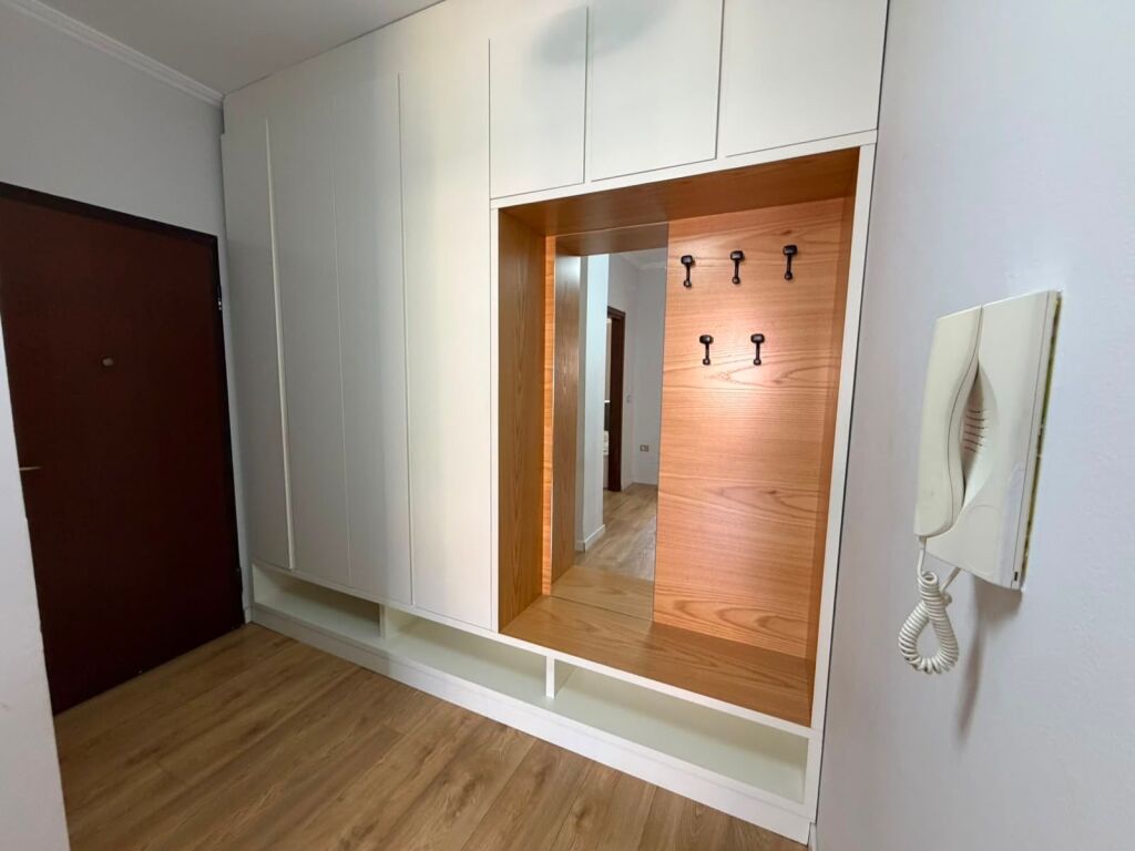 For rent 2+1+2 Dry Lake Captain Mirzot 750 thousand lek