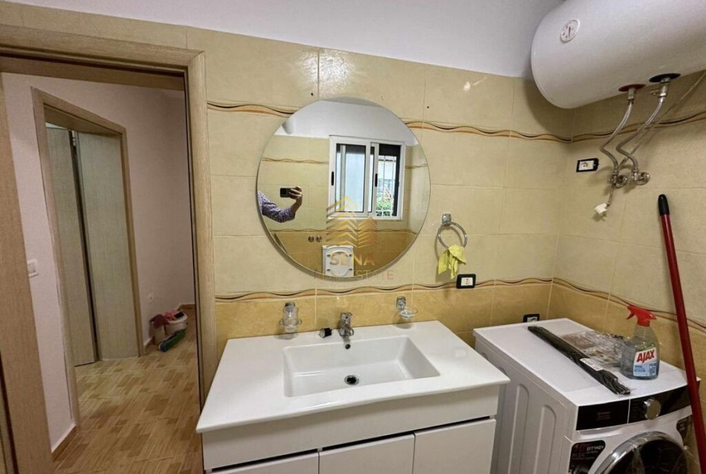Rent, Apartment 2+1, Manastir Congress Street, 50,000 Lek/month