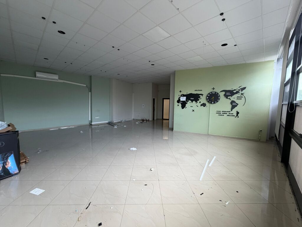 📣 OFFICE Space FOR RENT 📍 Opposite American Hospital 3, with a view of the main street ✨