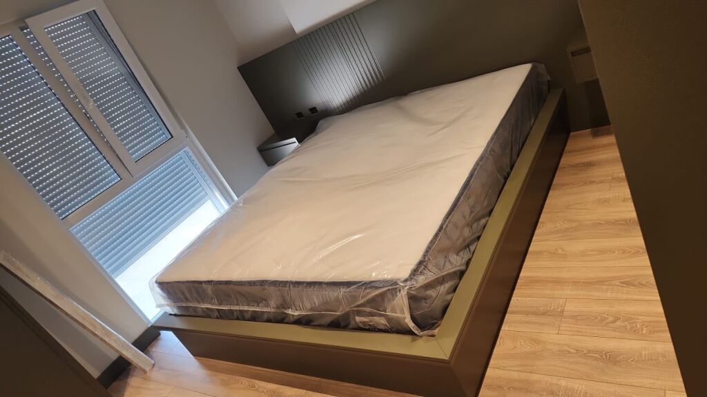 Jepet me qira 2+1+1 te Univers City Qtu 550€
