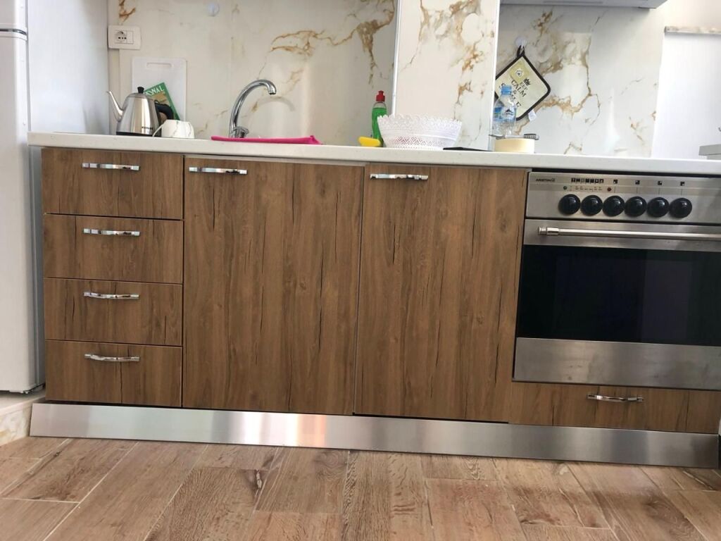 Jepet me qera Apartament i mobiluar,  i ri, 1+1+blk