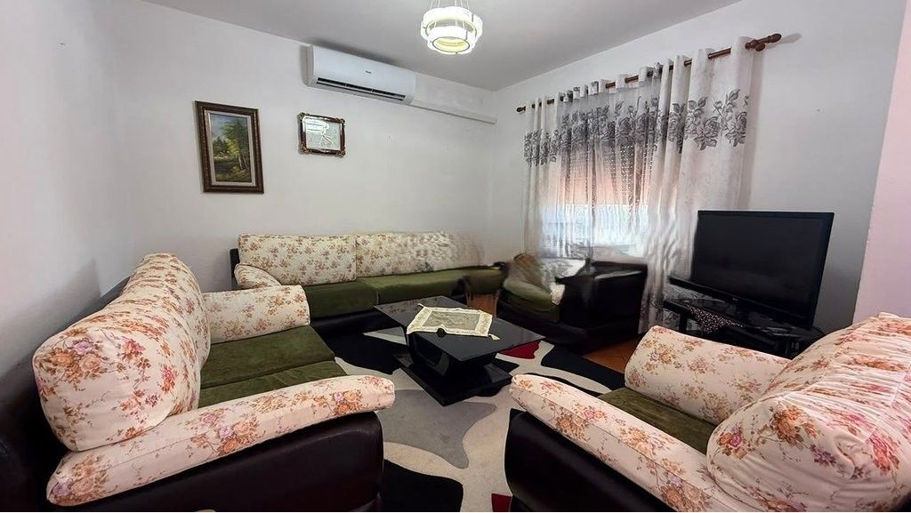 PIANO VILLA 2+1 IN AFFITTO A SHKOZE! 370 € /Mese