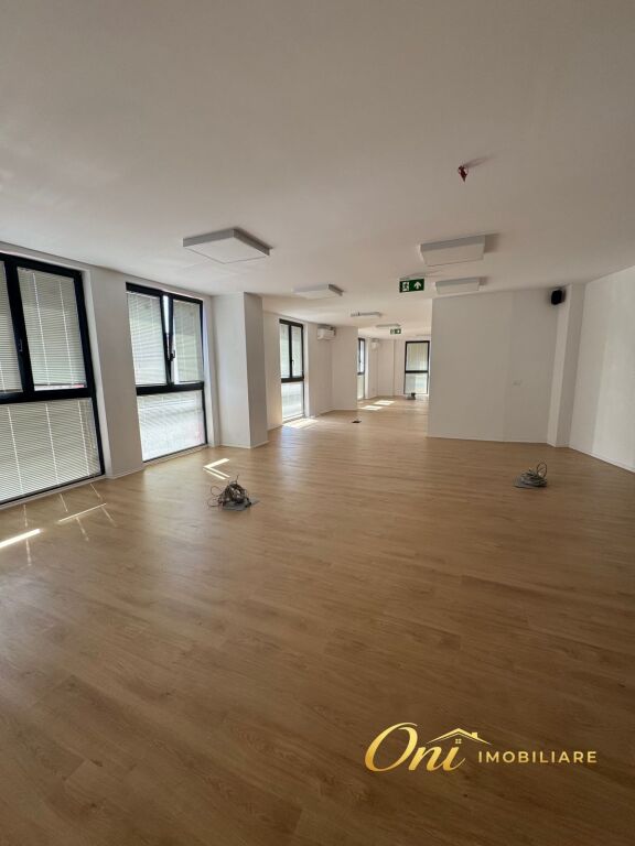 OFFICE FOR RENT 260M2 KAVAJES STREET