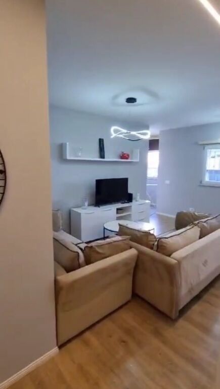 Apartament 1+1 në Shitje – Komuna e Parisit