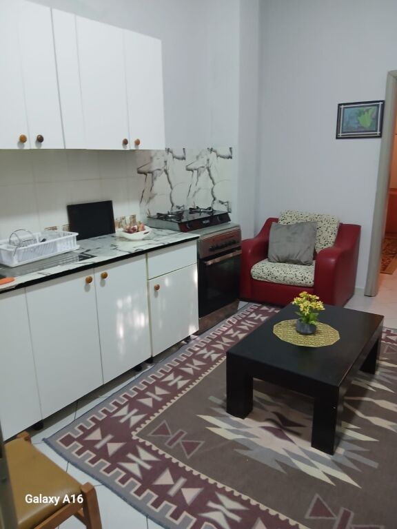 Qera | Vilë 1 + 1 | Siri Kodra | 450 €/muaj