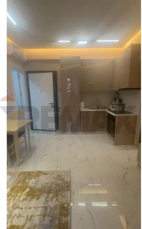 Apartament 1+1 per qira tek Shkolla e Bashkuar!