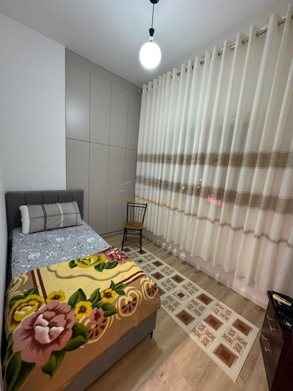 Shitet, Apartament 2+1, Fresk, Tiranë