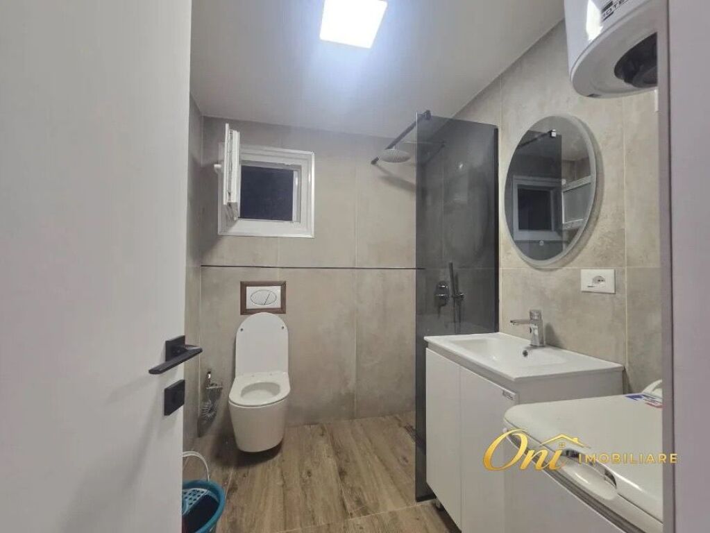 JEPET ZYRE ME QERA 80M2 BRRYLI