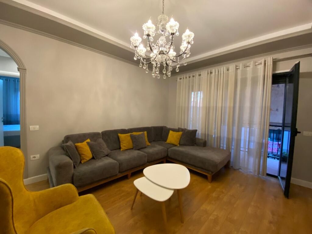 APARTAMENT 3+1 PER QERA TEK GREEN CITY