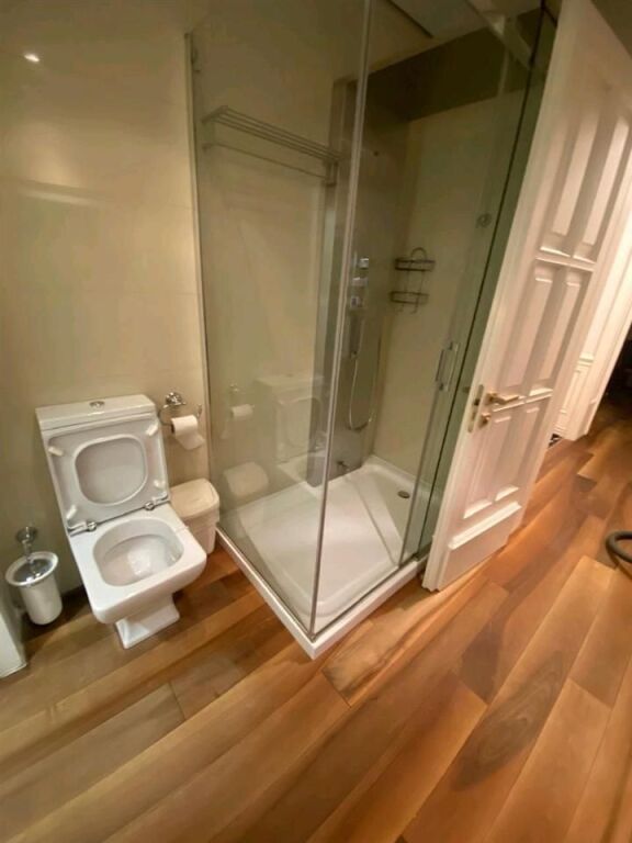JEPET APARTAMENT ME QERA 1+1 SHKOLLA E KUQE