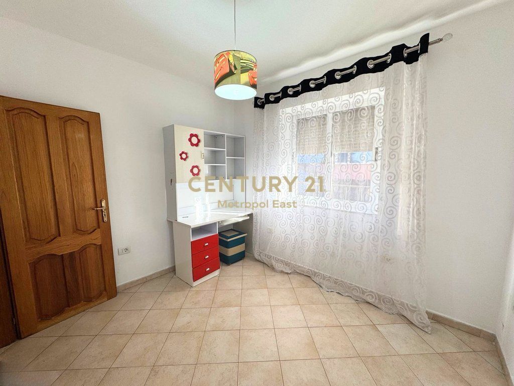 Apartment 3+1 for sale at Fortuzi Street