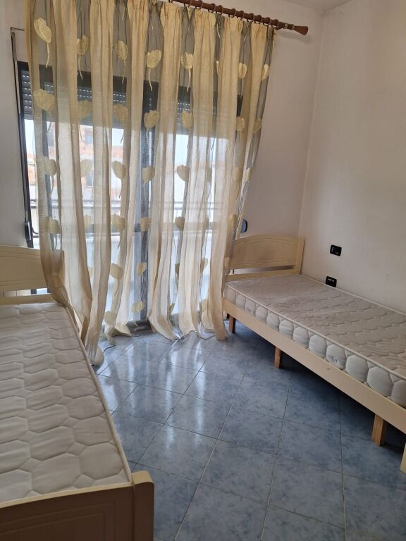 Affitto | Apartament 2 + 1 | Bulevardi I Ri | 450 €/mese