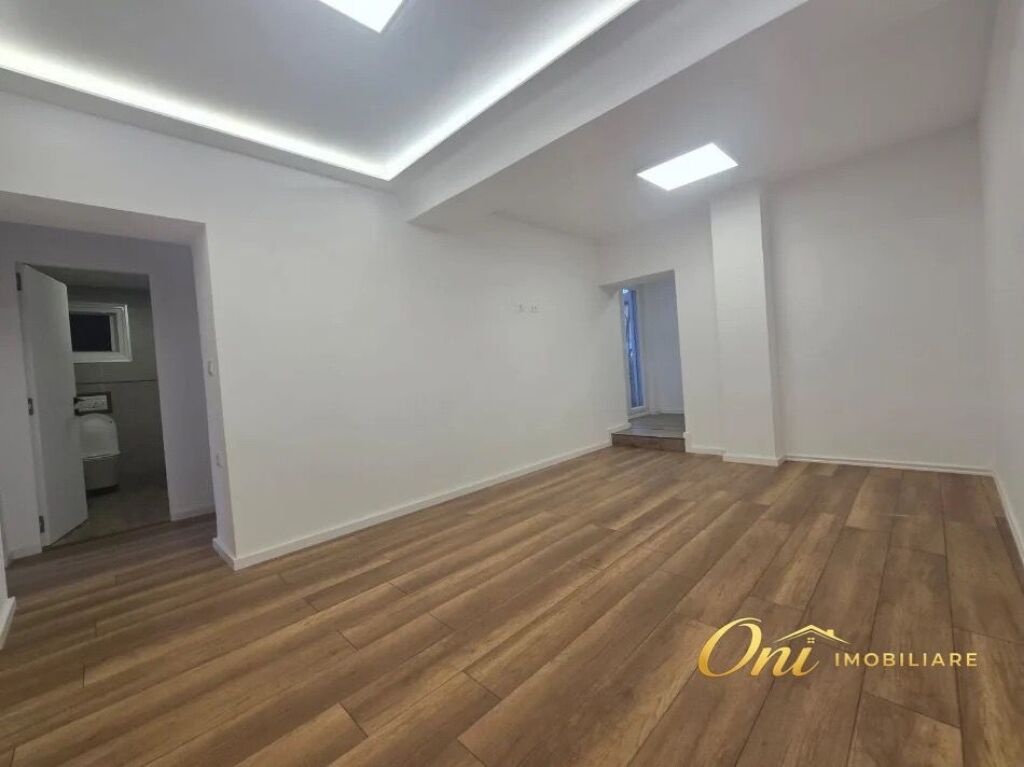 JEPET ZYRE ME QERA 80M2 BRRYLI