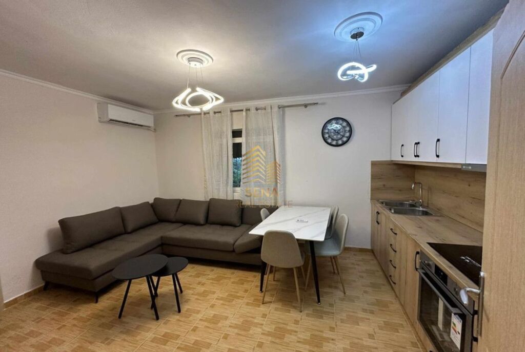 Rent, Apartment 2+1, Manastir Congress Street, 50,000 Lek/month