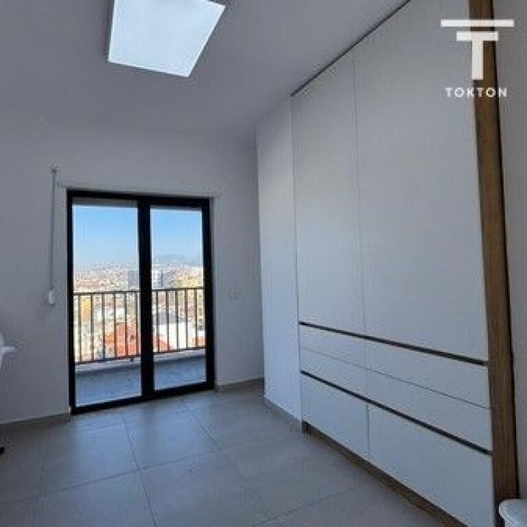IN VENDITA, APPARTAMENTO 3+1+2, VIA DIBRËS, TIRANA