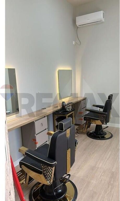 Dyqan - Për Shitje - Rruga e Barrikadave, Tiranë(ID: 530571013-6)