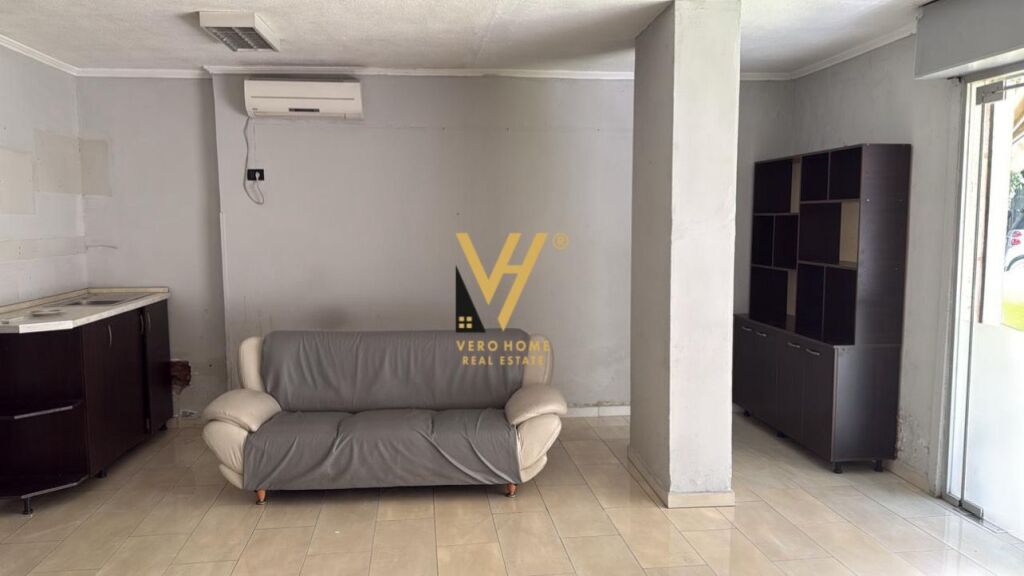 BUSINESS PREMISES FOR RENT 60 M2 AT WILLSON SQUARE 600 EURO