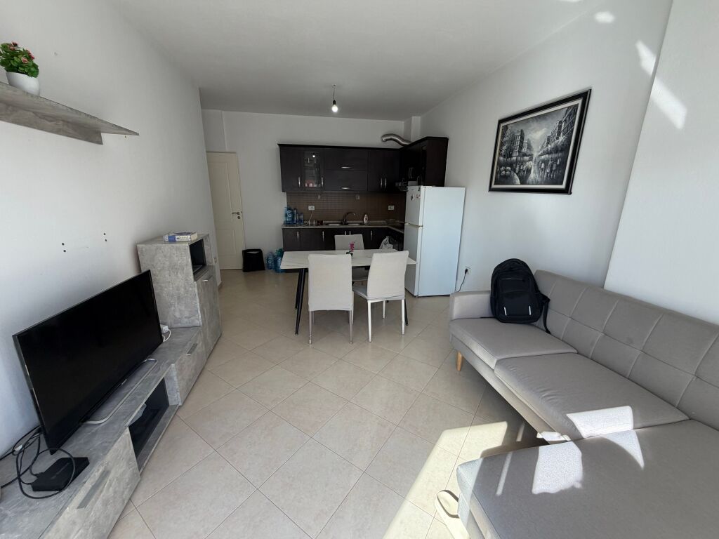 2+1,furnished at villa L Astir,400 thousand lek
