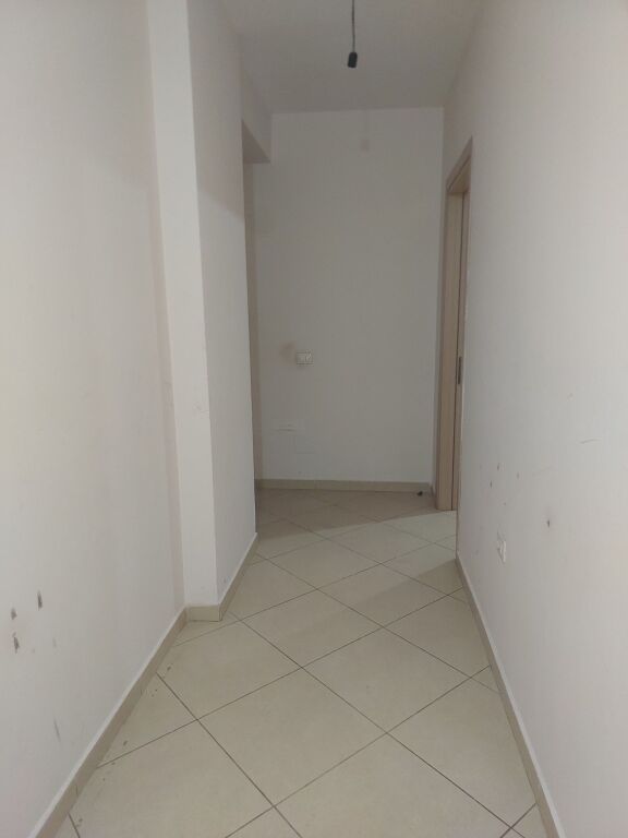 Qera | Apartament 2 + 1 | Rruga 5 Maji | 500 €/muaj