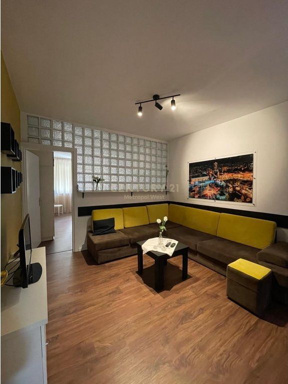 Shkolla e Baletit, apartament 1+1 me qira