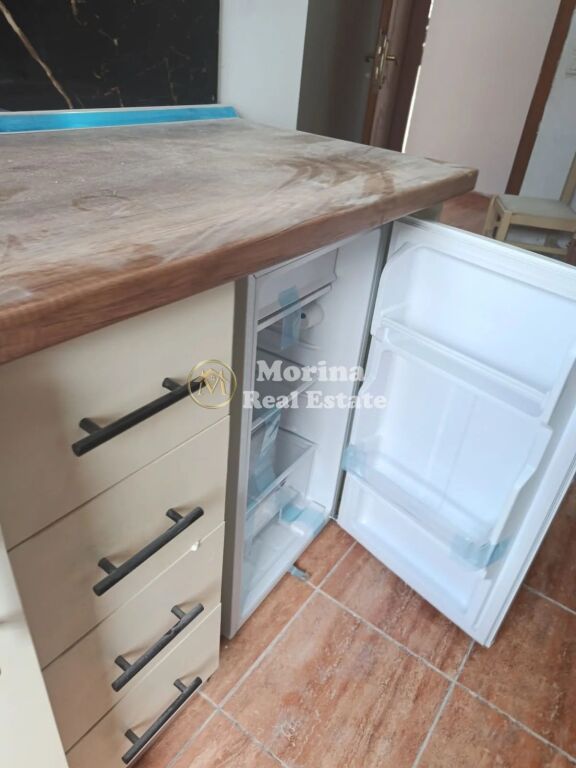 Qera | Garsoniere | Qendra Shëndetësore Qytet Studenti | 250 €/muaj
