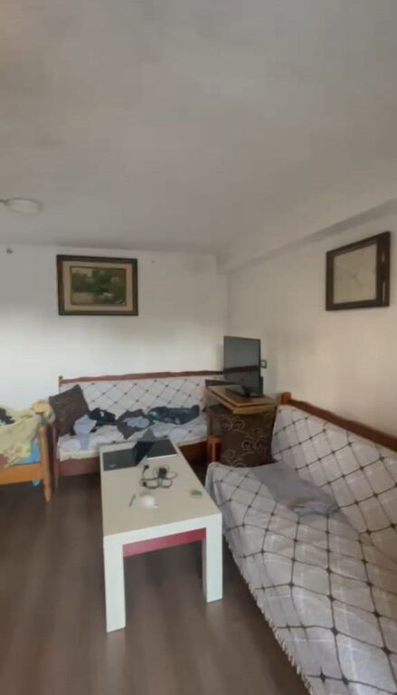 Affitto | Shtëpi private / Garsionere 1 + 1 | Porcelan | 200 €/mese