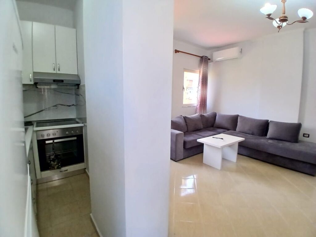 1+1, comune di Parisit, 500 mila leke scontati