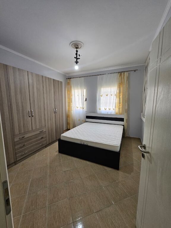 APARTAMENT 1+1 PER QERA TEK KOMUNA E PARISIT