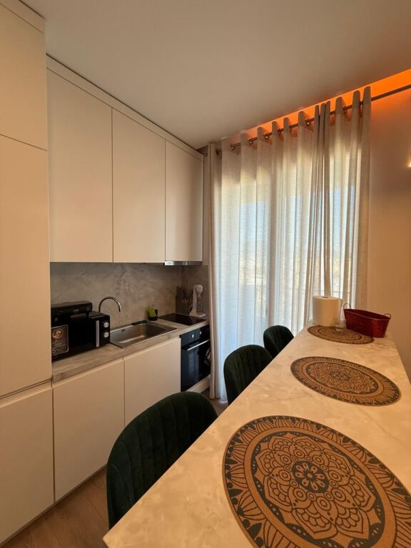 Apartament Modern 1+1 me Super Pamje – Komuna e Parisit
