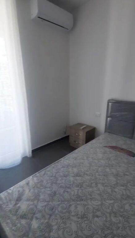 Jepet me qira apartament 3+1