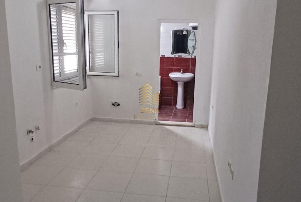 Rent,Apartment 3+1+2,Xhamllik-Empty,35,000 Leke/Month