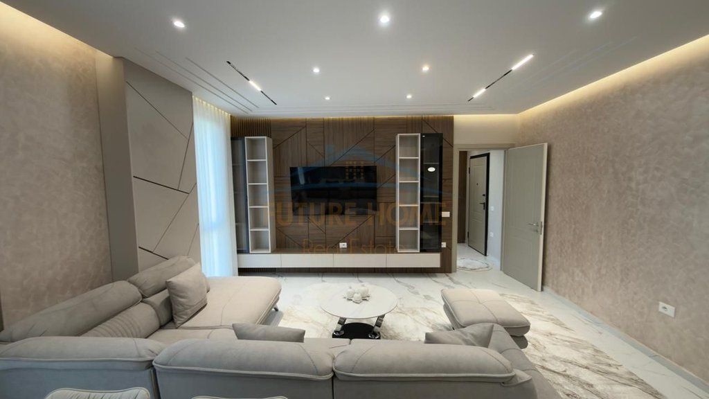 Qera, Apartament 2+ 1+ 2 + Post Parkimi , Jordan Misja , Tirane .