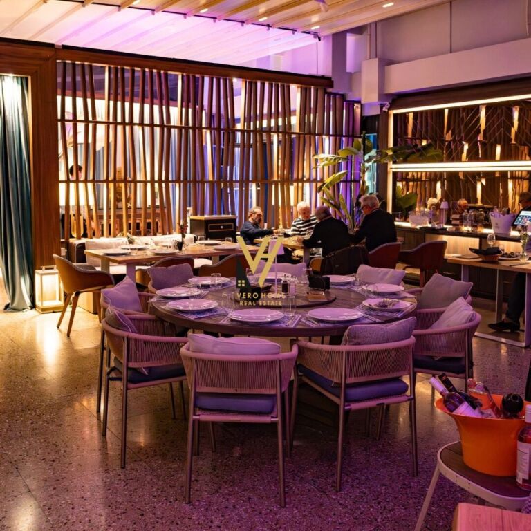 JEPET RESTORANT PESHKU 60 M2 ME QERA TE 21 DHJETORI 3.500 EURO