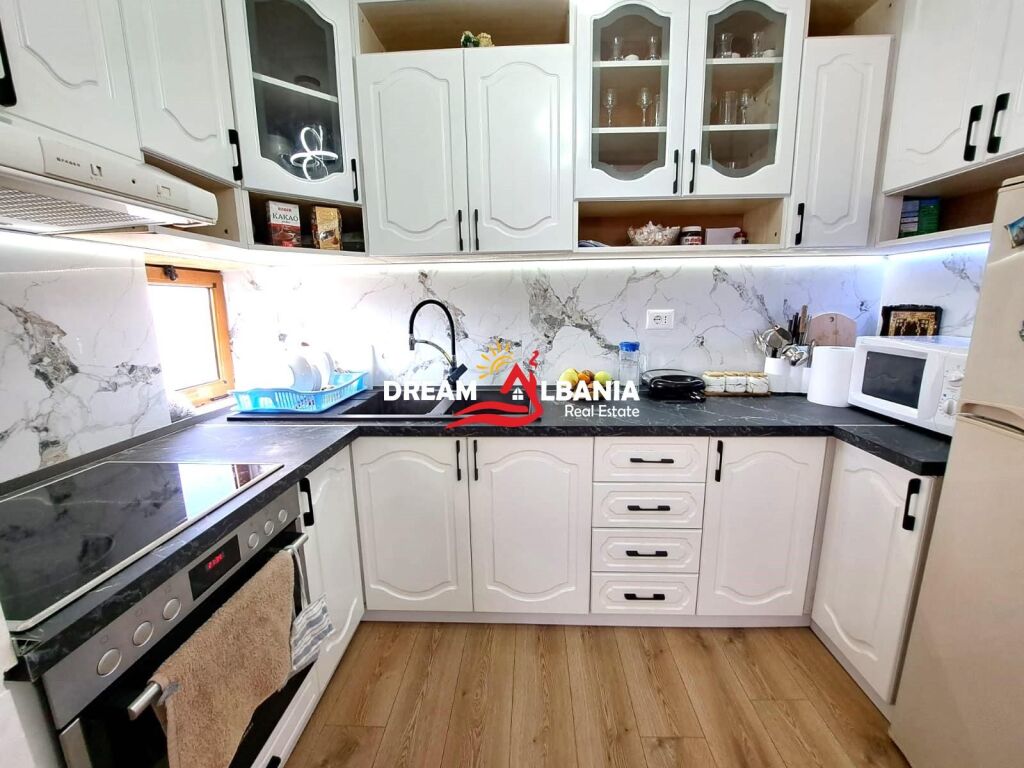 2+1 apartment for sale in Laprake near KMY in Tirana