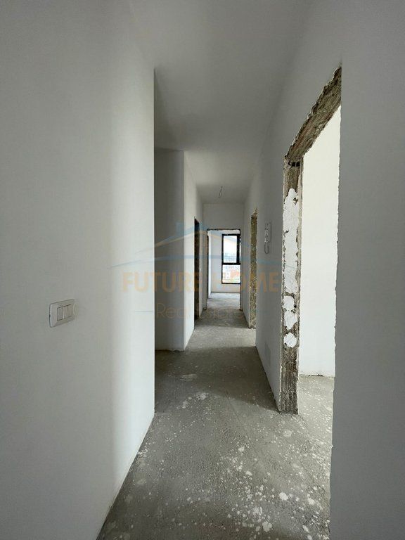 Apartment 3+1+2+Parking Space for Sale, Tirana Entry I