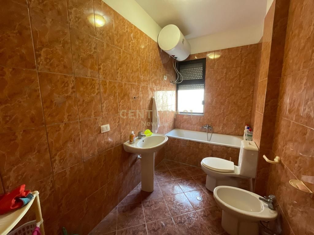 SHITET APARTAMENT 2+1+2 NE HEKURUDHA, PLAZH!