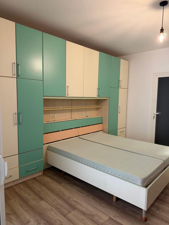Apartament 1+1 me Qera Rruga e Barrikadave