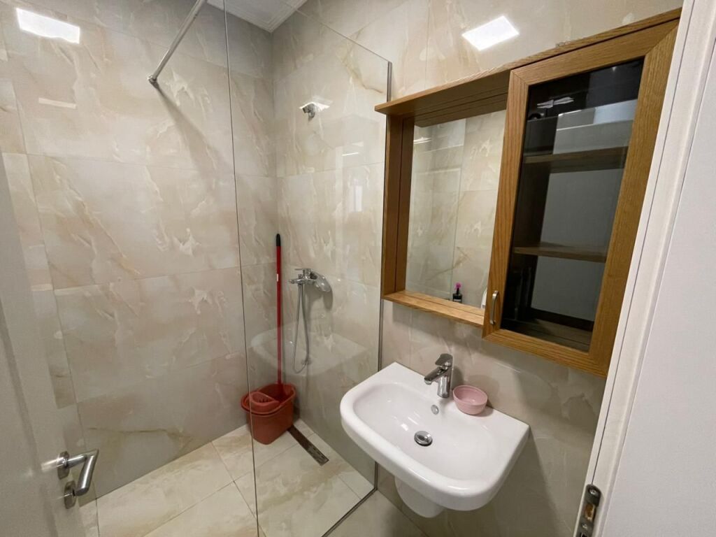 🏡 Appartamento 1+1 in affitto 📍 Astir, Villa L (2019)💰 45.000 Lek/mese