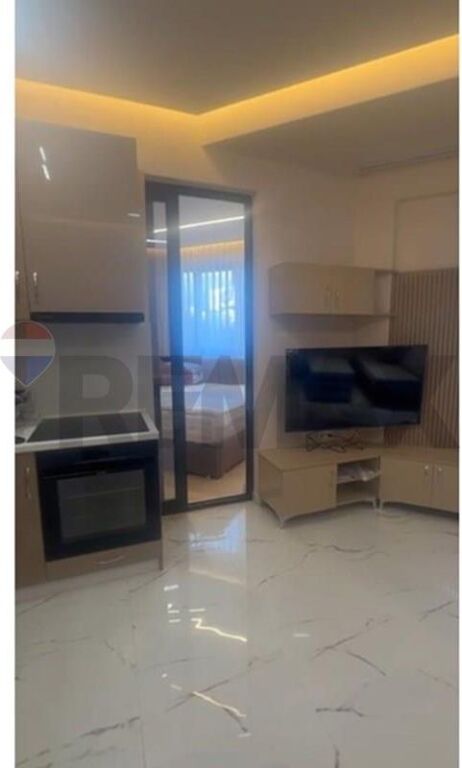 Apartament 1+1 per qira tek Shkolla e Bashkuar!