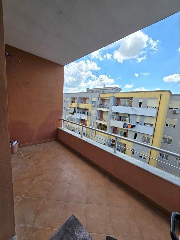 For sale, Apartment 2+1, Unaza e Re