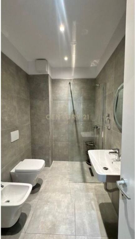 Appartamento 1+1 in affitto in via Karl Gega, vicino all'ex stazione ferroviaria!