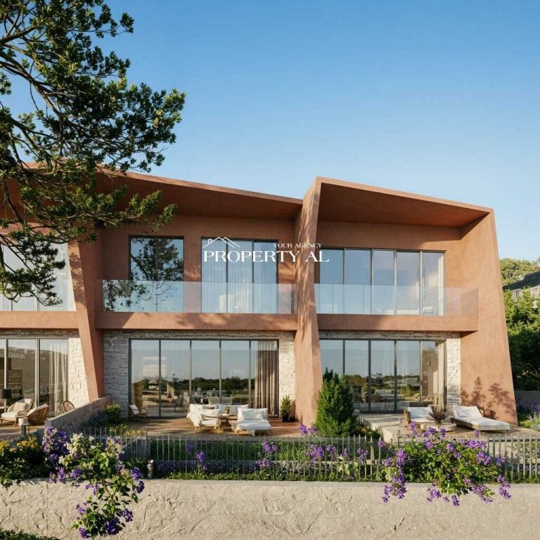 Luxury Villa with Sea View in an Exclusive Residence
