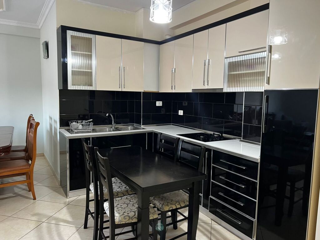 Apartament 2+1 me qira te Bishti Kalldremit Vlore 350€