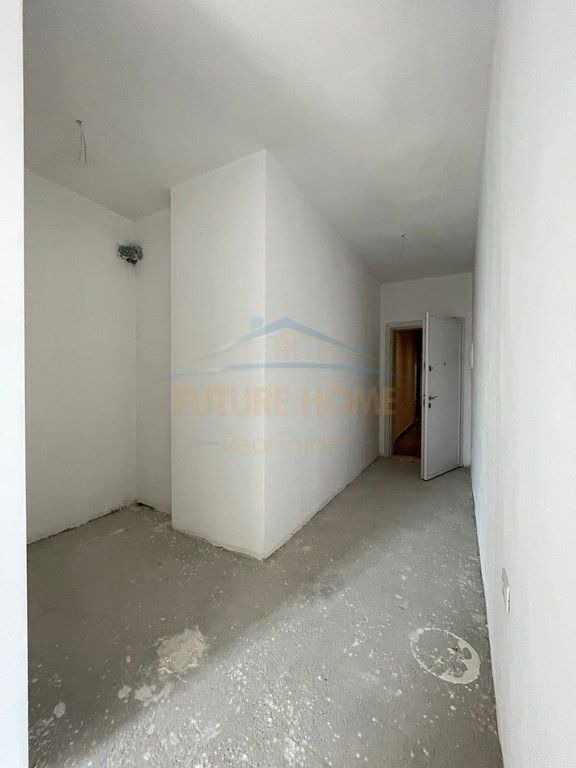 Apartment 3+1+2+Parking Space for Sale, Tirana Entry I