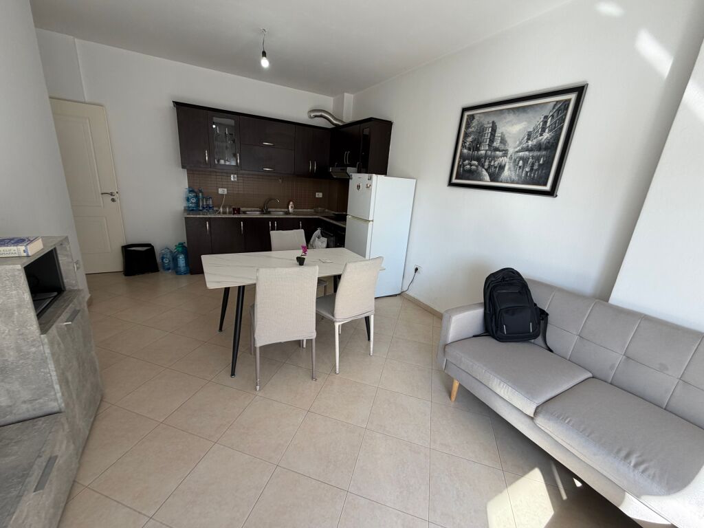 2+1,furnished at villa L Astir,400 thousand lek
