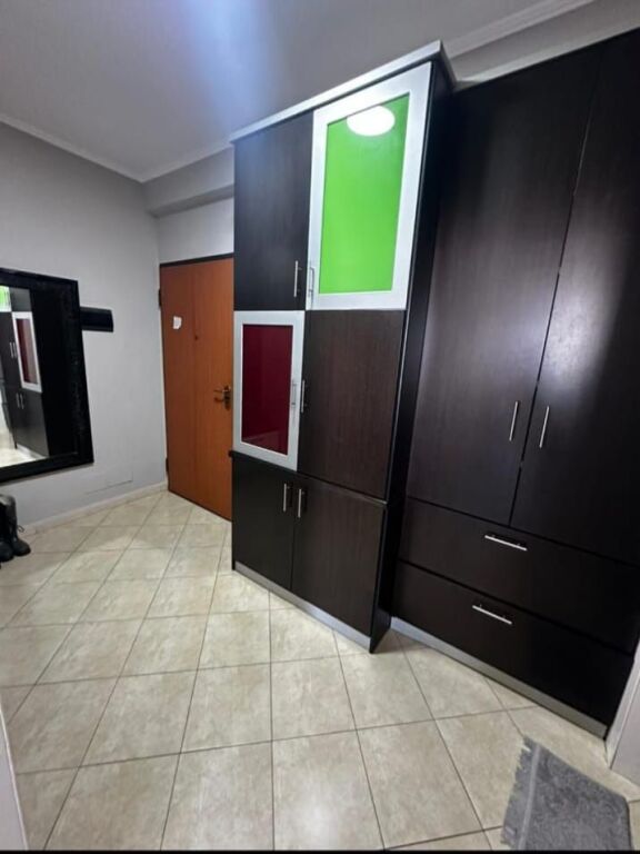🏢 Jepet Ambient me Qera në Zonën e Markatës, Durrës