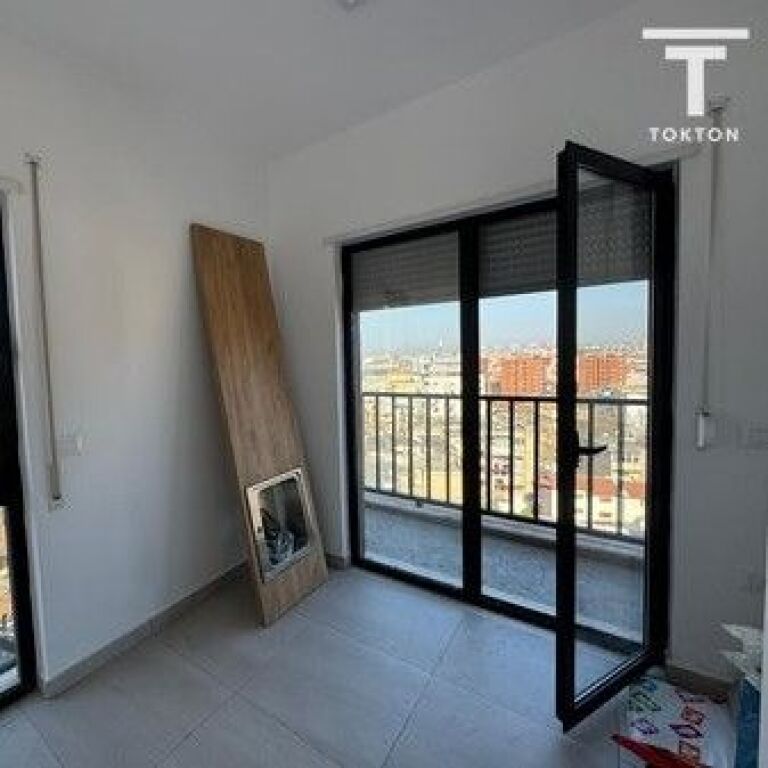 SHITET, APARTAMENT 3+1+2, RRUGA E DIBRËS, TIRANË