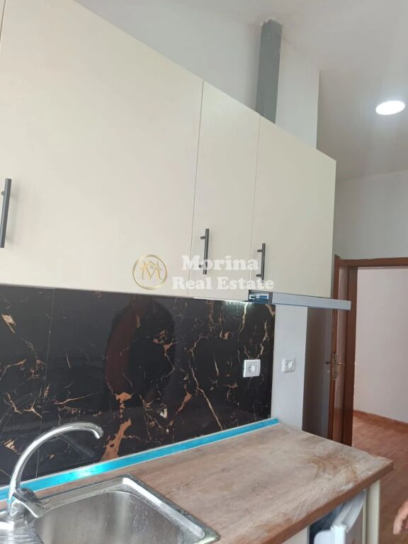 Qera | Garsoniere | Qendra Shëndetësore Qytet Studenti | 250 €/muaj