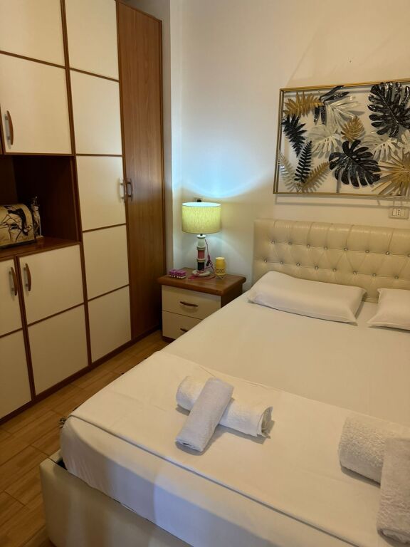 FOR RENT VERY BEAUTIFUL APARTMENT AT PAZARI I RI, 650 EURO
