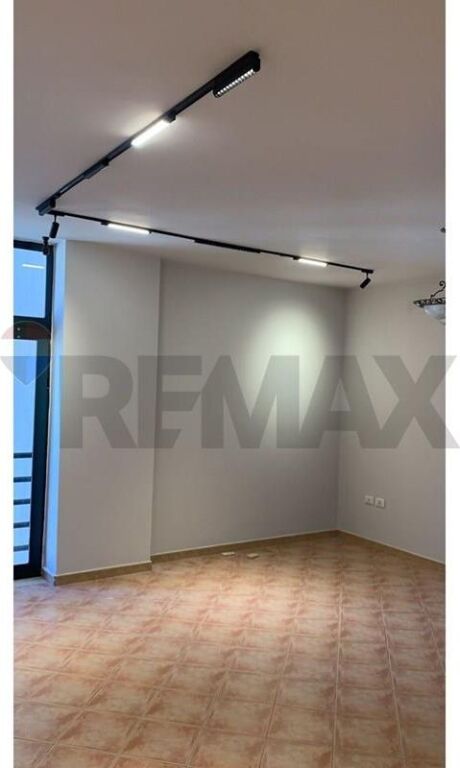 APARTAMENT BOSH PER QIRA TE GALERIA